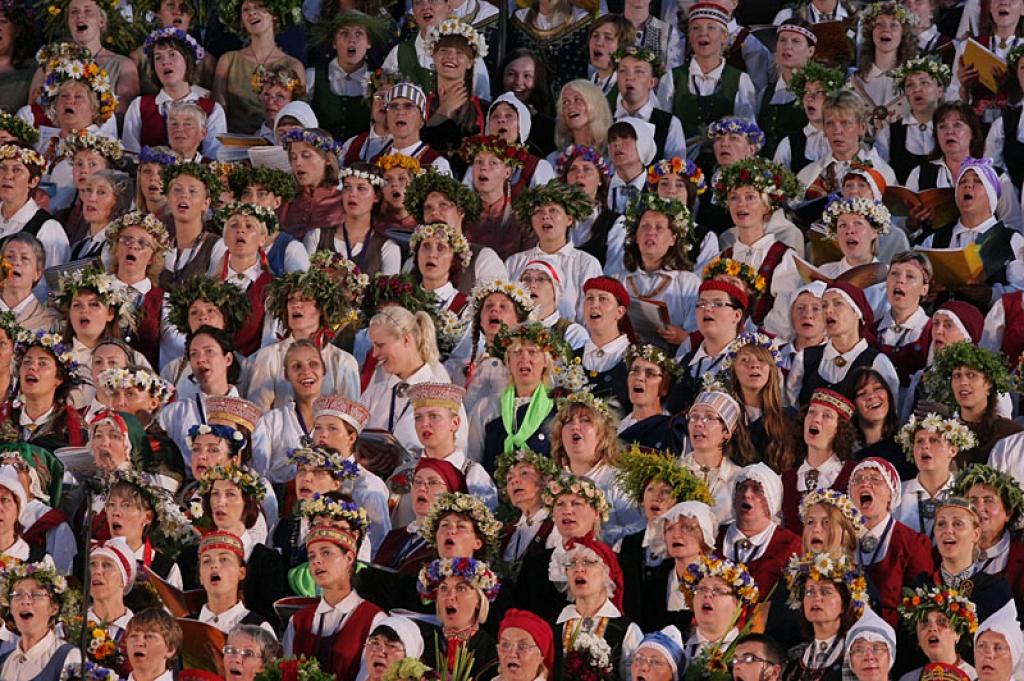 Latvijas sieviešu un vīru kori tiksies salidojumā Ērgļu novada „Meņģeļos”