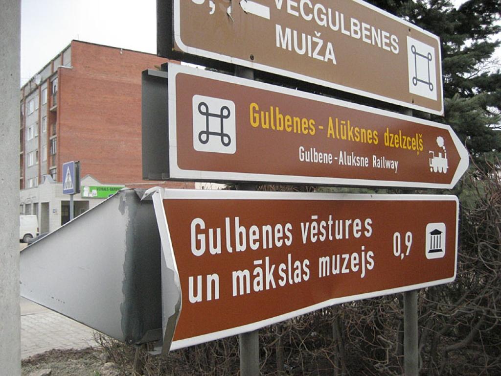 Saloka norādes zīmi