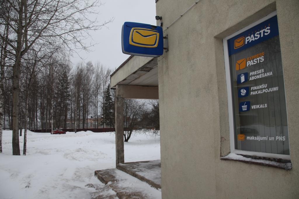 Pasta pakalpojumus saņems bibliotēkā