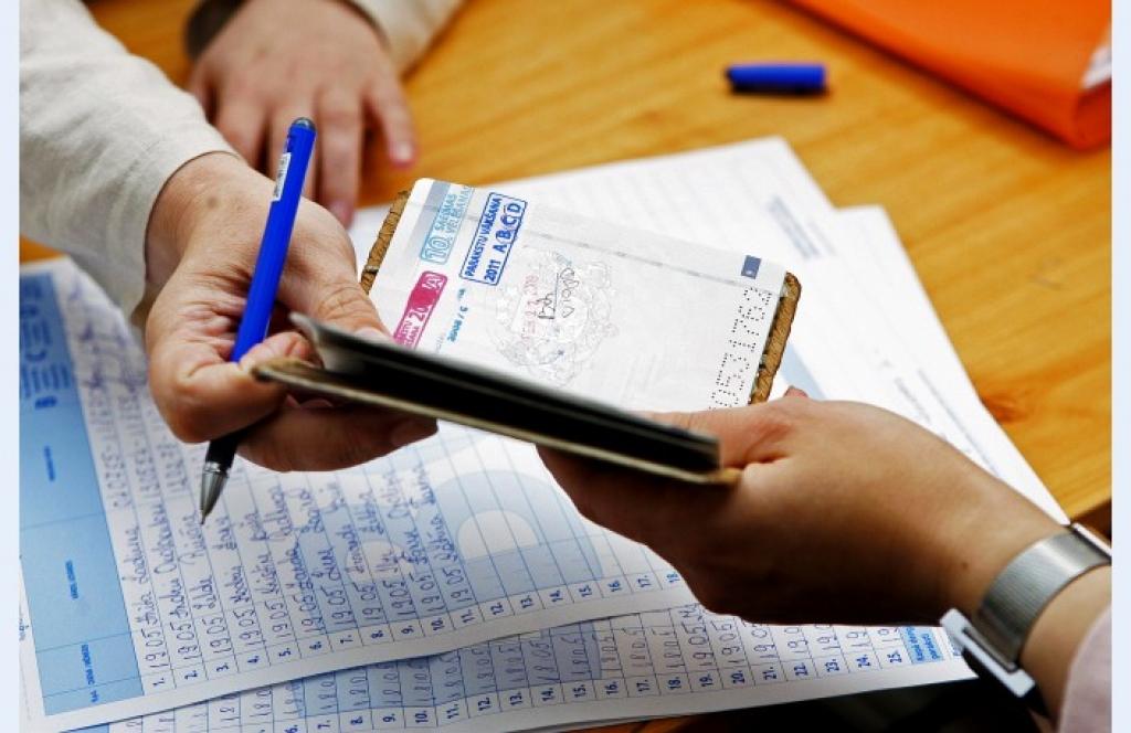 Referenduma jautājumu papildina ar skaidrojumu