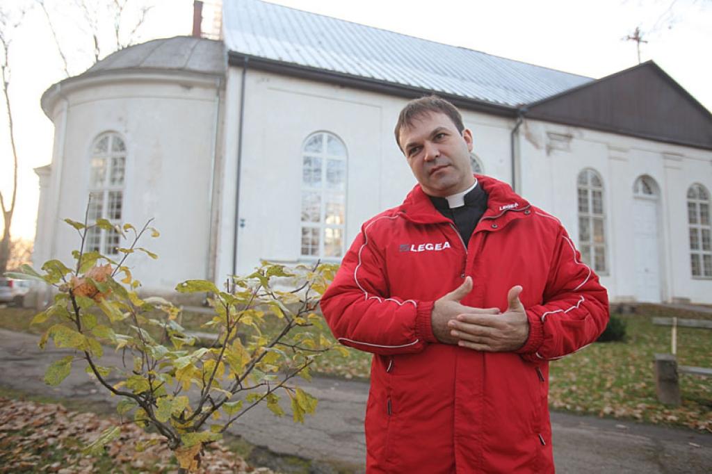 Māris Sarma ceļā uz citu draudzi