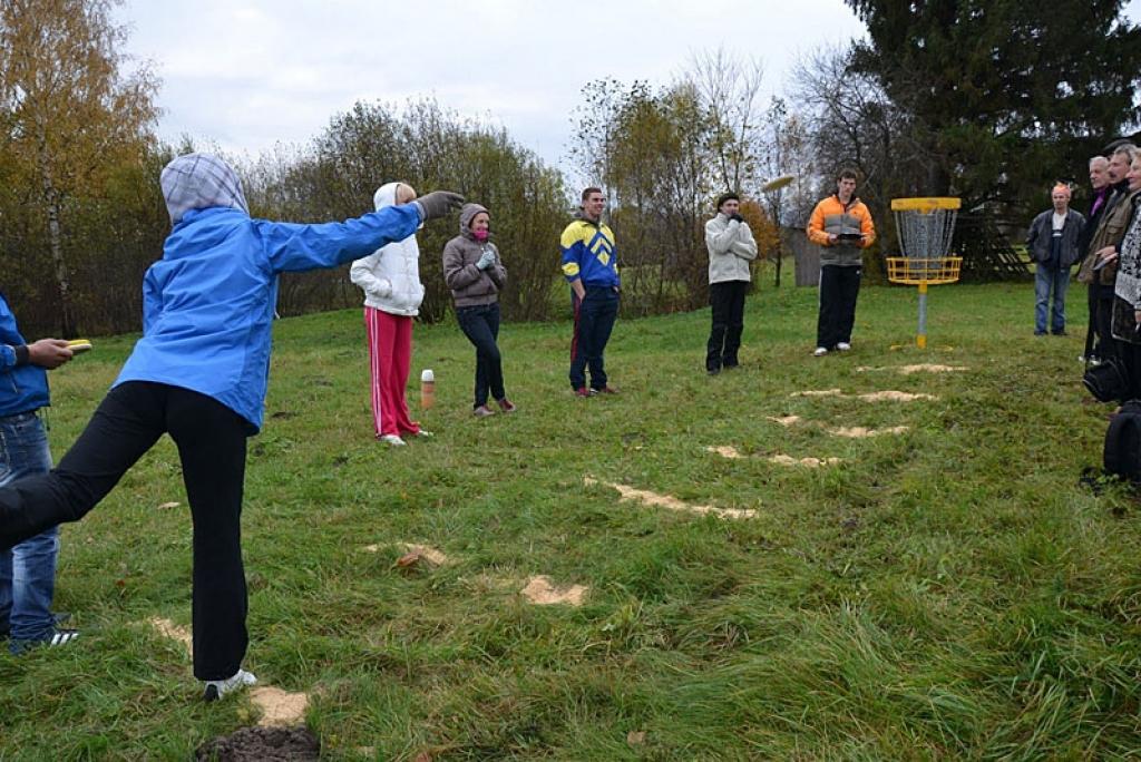 Lejasciemieši kopīgi sporto