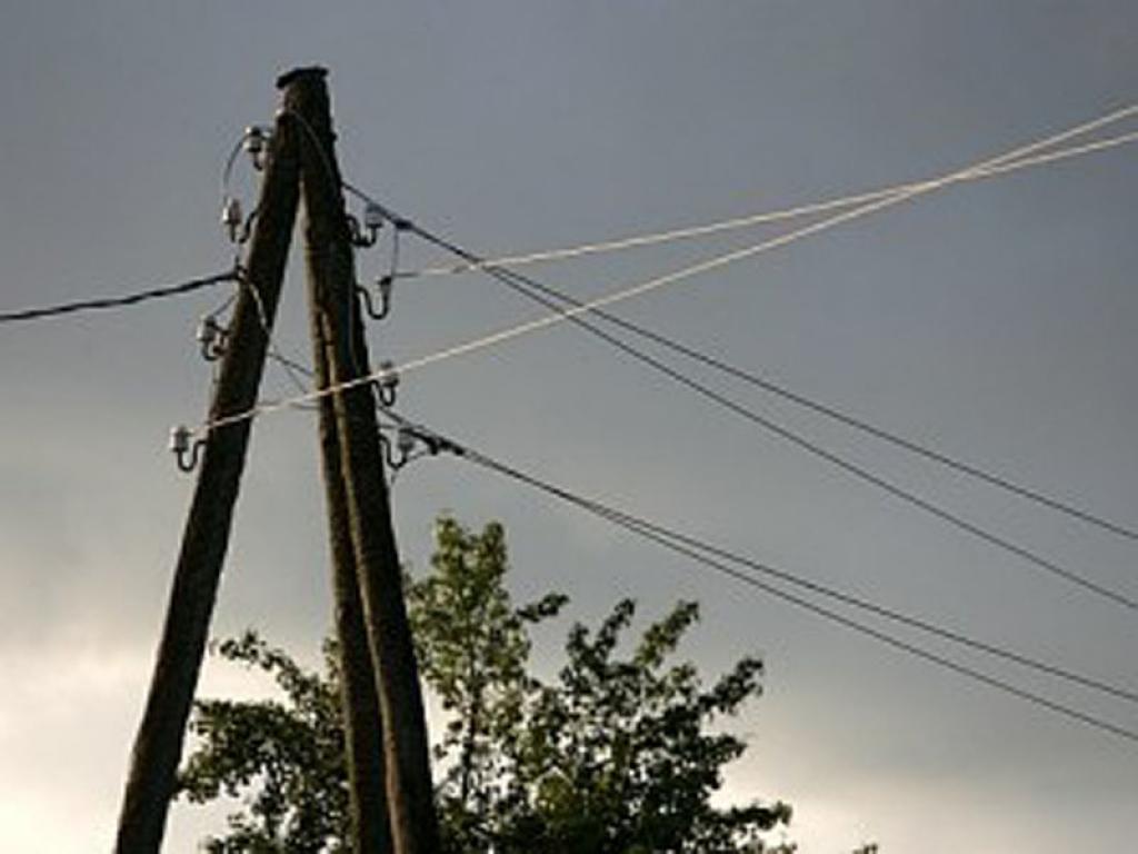 Elektrolīniju tīrīšana posta iekopto ainavu