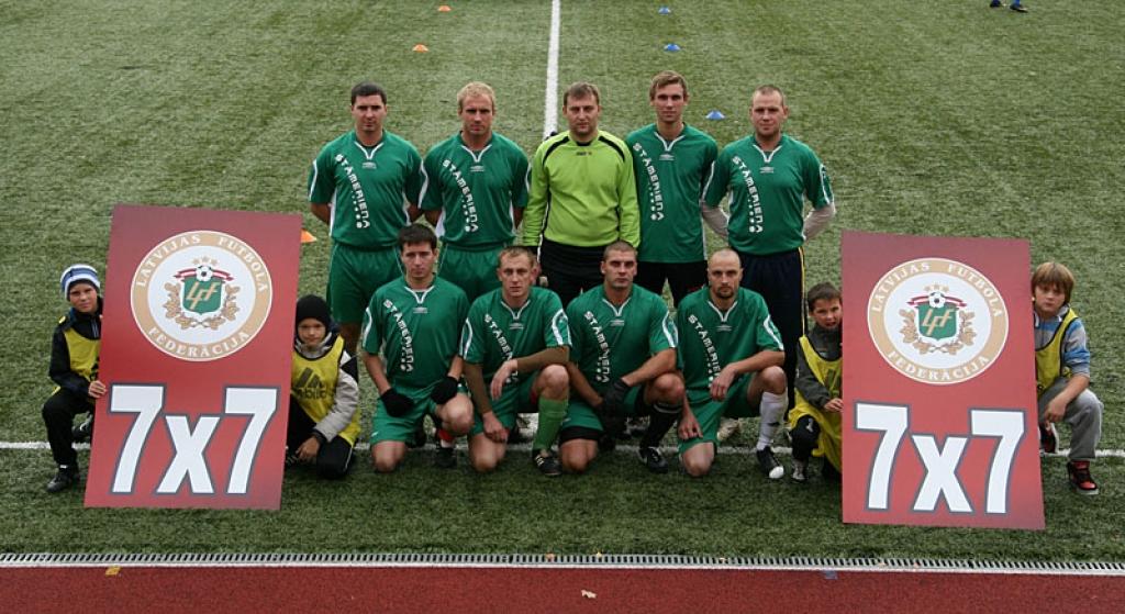 Futbols: stāmerienieši Latvijas finālsacensībās izcīna bronzas medaļas