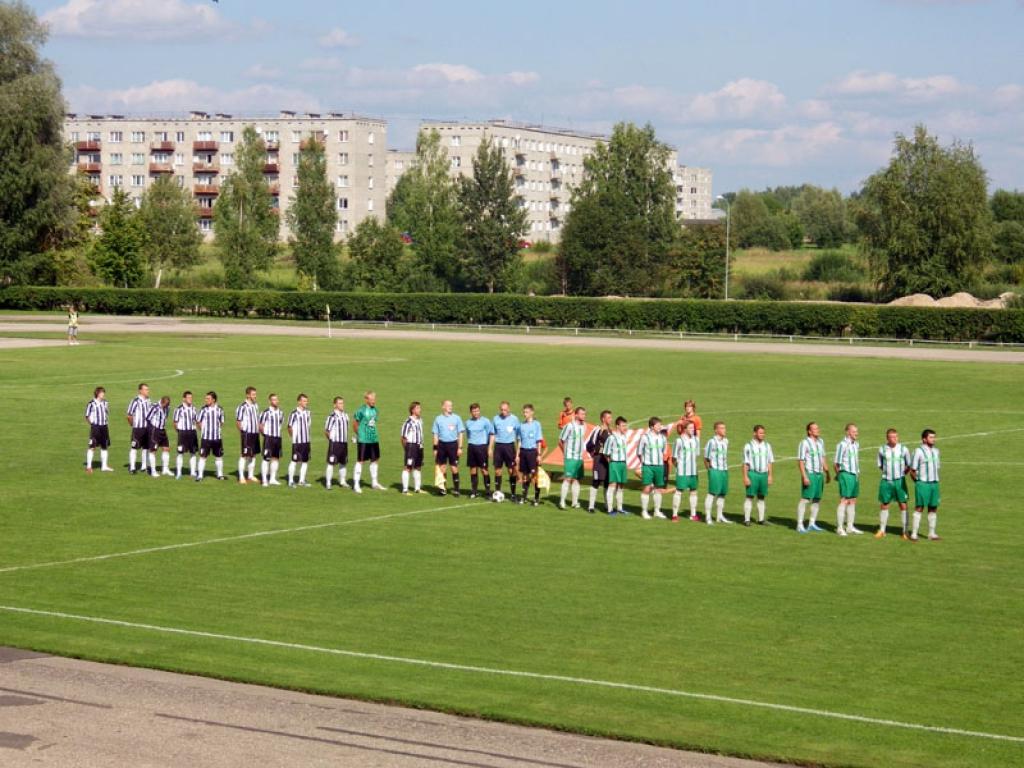 Futbols, 1.līga: FB "Gulbene" pret Tukuma komandu. 3.08.13