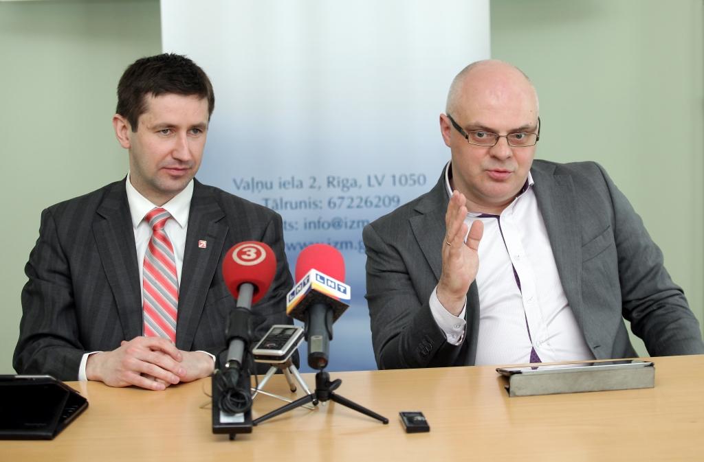 Ķīlis atkāpjas no izglītības ministra padomnieka amata