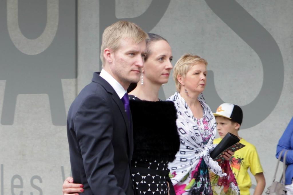 Sprūdžs nerunīgs par draudzenes apdāvināšanu