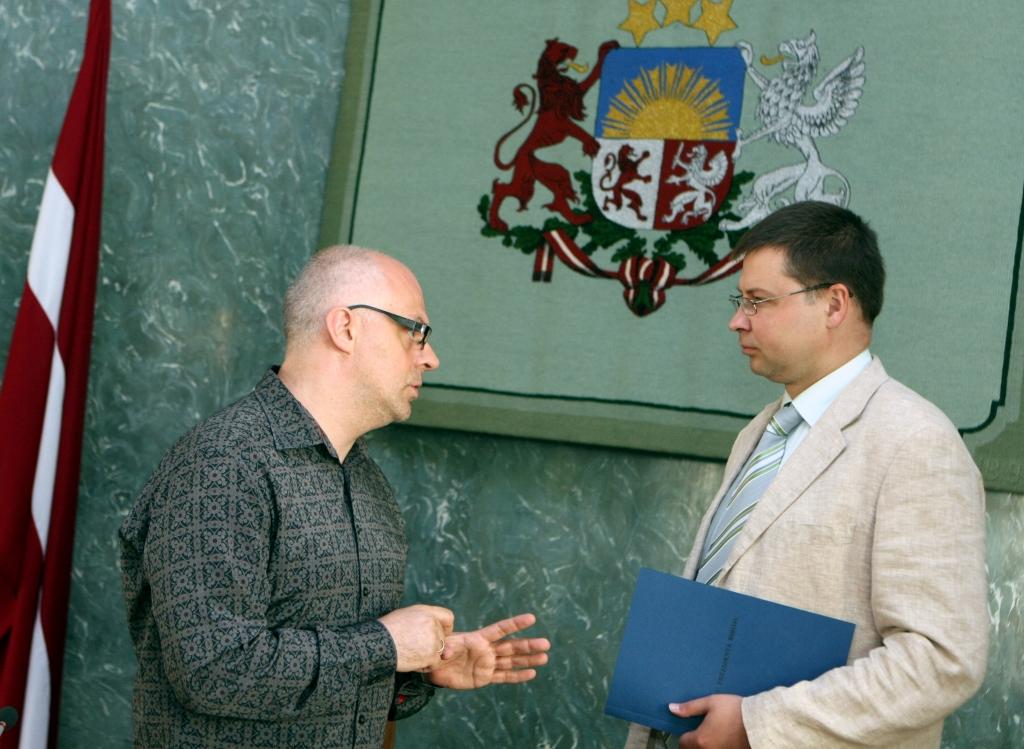 Dombrovskis: Ķīļa pārraudzīto nozaru pārstāvji nāca un sūdzējās, ka normāls dialogs nav iespējams