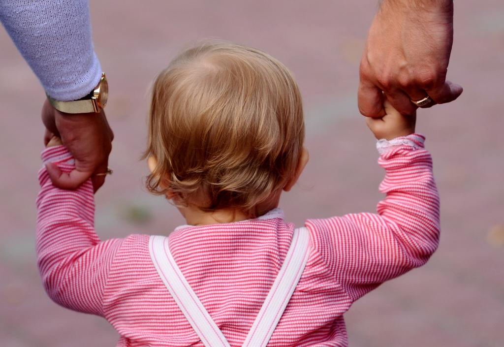 Viņķele: astoņu latu bērna pabalstu turīgām ģimenēm nākotnē varētu atcelt