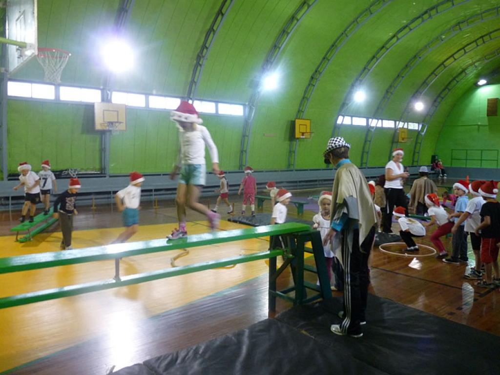 Sešgadnieki sporto Bērzu skolā