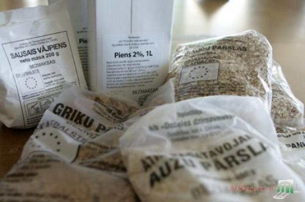 Sarkanais Krusts “grimst” pārtikas produktos