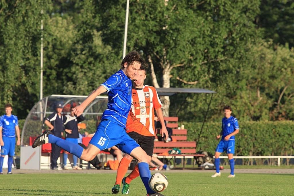 Rīt atbalstīsim mūsu futbolistus!