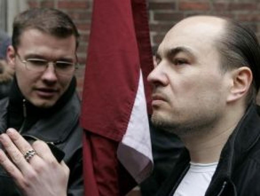 “Visu Latvijai!” - “Tēvzemei un Brīvībai/LNNK”: arī jaunie raujas politikā