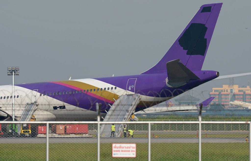 Kādēļ Thai Airways aizkrāsoja logo pēc lidmašīnas avārijas?