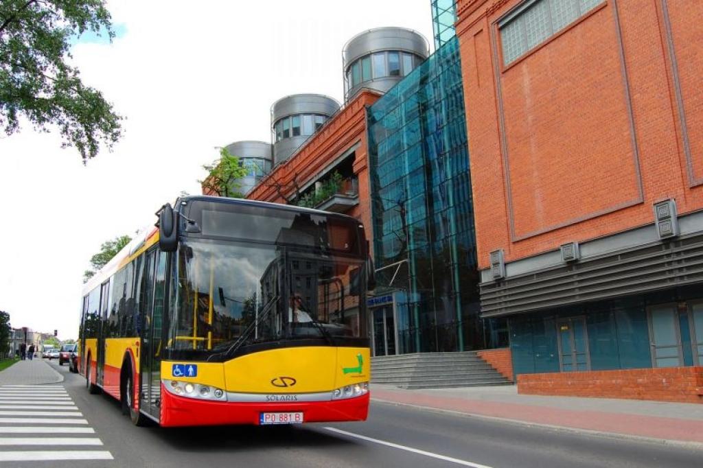 Pa Rīgas ielām kursēs šādi Solaris autobusi, tikai zilā krāsā