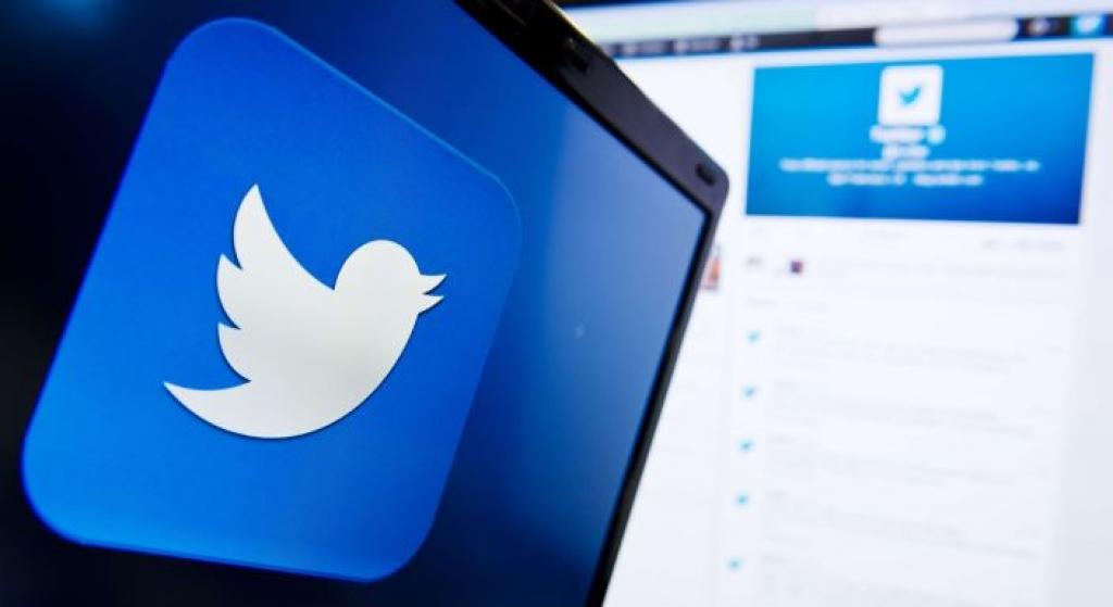Twitter plāno iet biržā