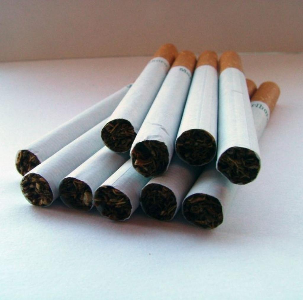 Papildināta ar foto - Balvu pusē maskētā cigarešu ražotnē atrod 8,5 tonnas tabakas