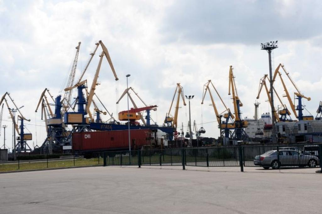 Rīgas brīvosta aktivitāšu pārcelšanai uz Krievu salu saņem aizdevumu 80,2 miljonu eiro apmērā