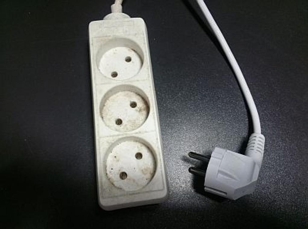 Enefit jaunus elektrības piegādes līgumus par fiksētu cenu Latvijā un Lietuvā neslēgs