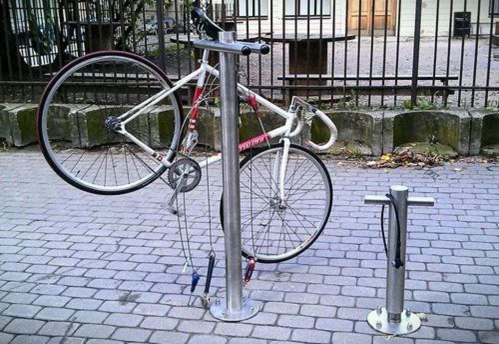 Atklāta pašapkalpošanās velosipēdu «darbnīca»