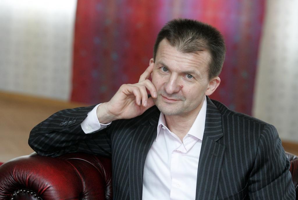 Tiesa nedod atļauju apcietināt Vaškeviču