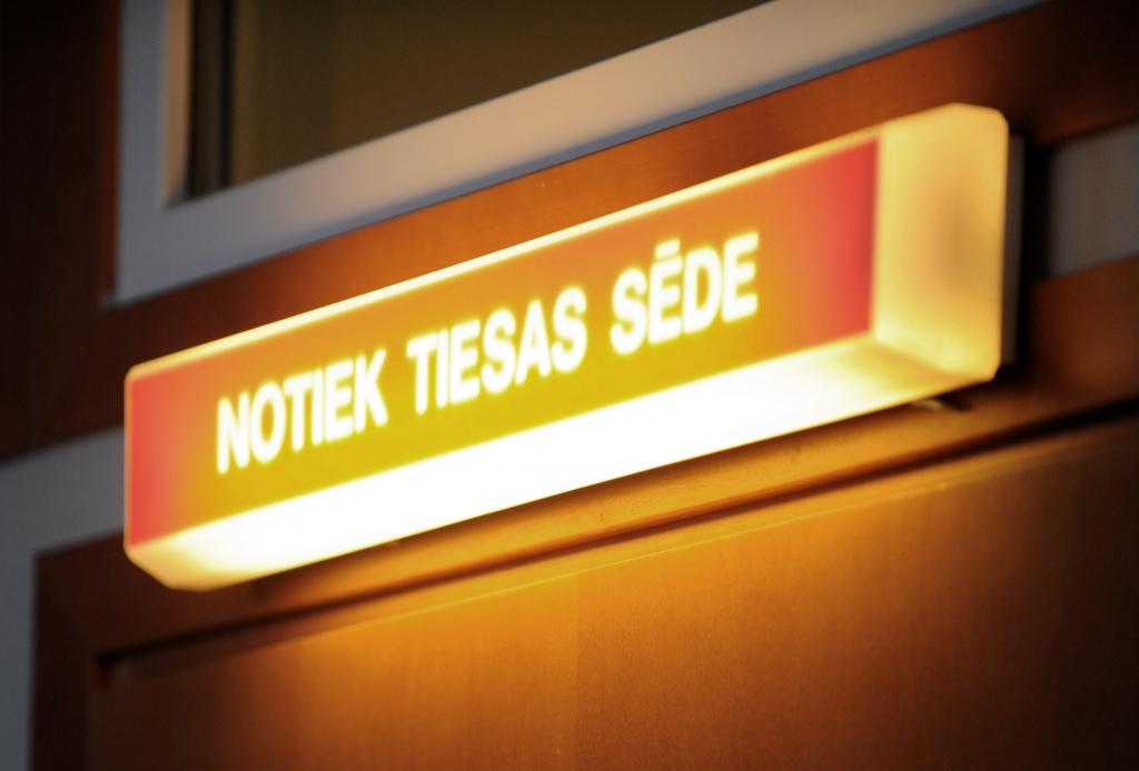 Par pusgadu mīkstina cietumsodus Ivanovas slepkavības lietā apsūdzētajiem
