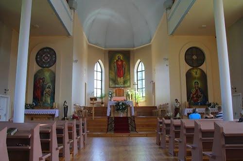 Avārijā smagi cieš Gulbenes priesteris, draudzes locekle iet bojā (papildināta 3. un 5.rindkopa)