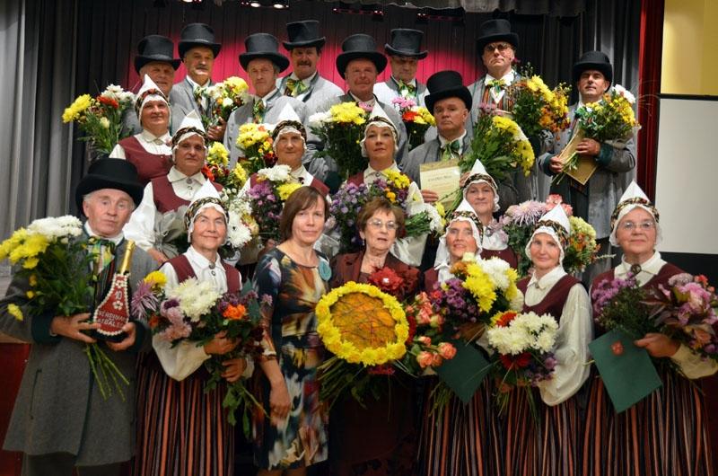 Senioru deju kopa "Vērdiņš" iedejo otrajā gadu desmitā