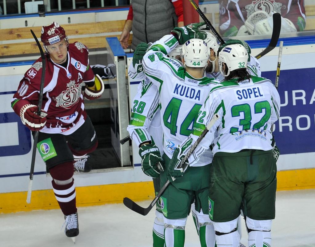 Robinsona divi vārti neglābj Rīgas Dinamo no kārtējā zaudējuma Ufai (FOTO, VIDEO)
