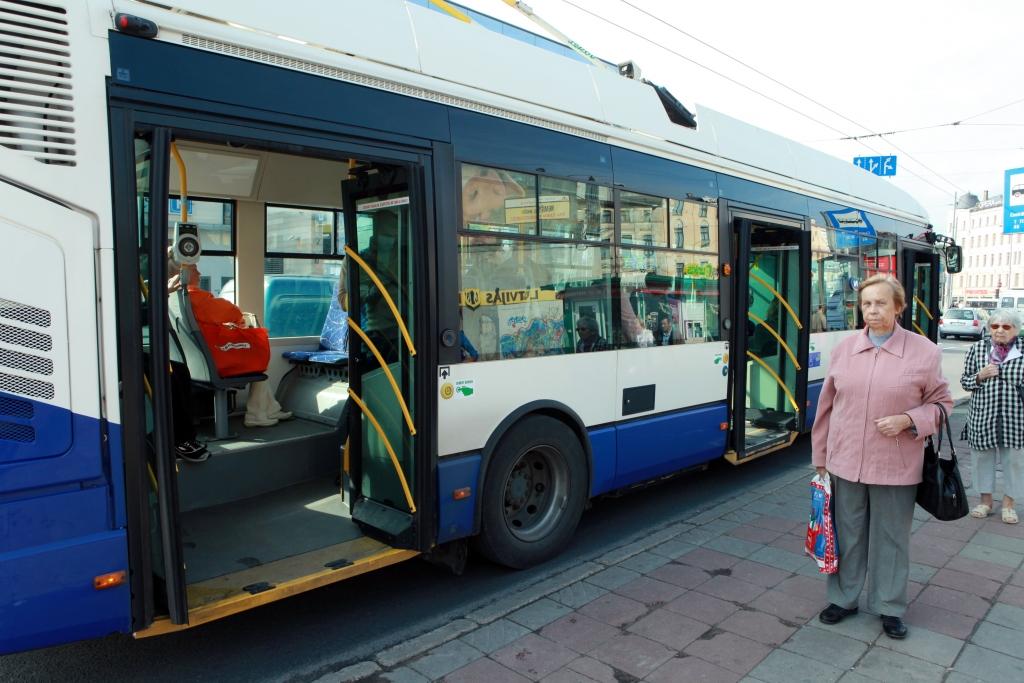 Rīgas biļešu cenas var izraisīt citu pašvaldību pretreakciju