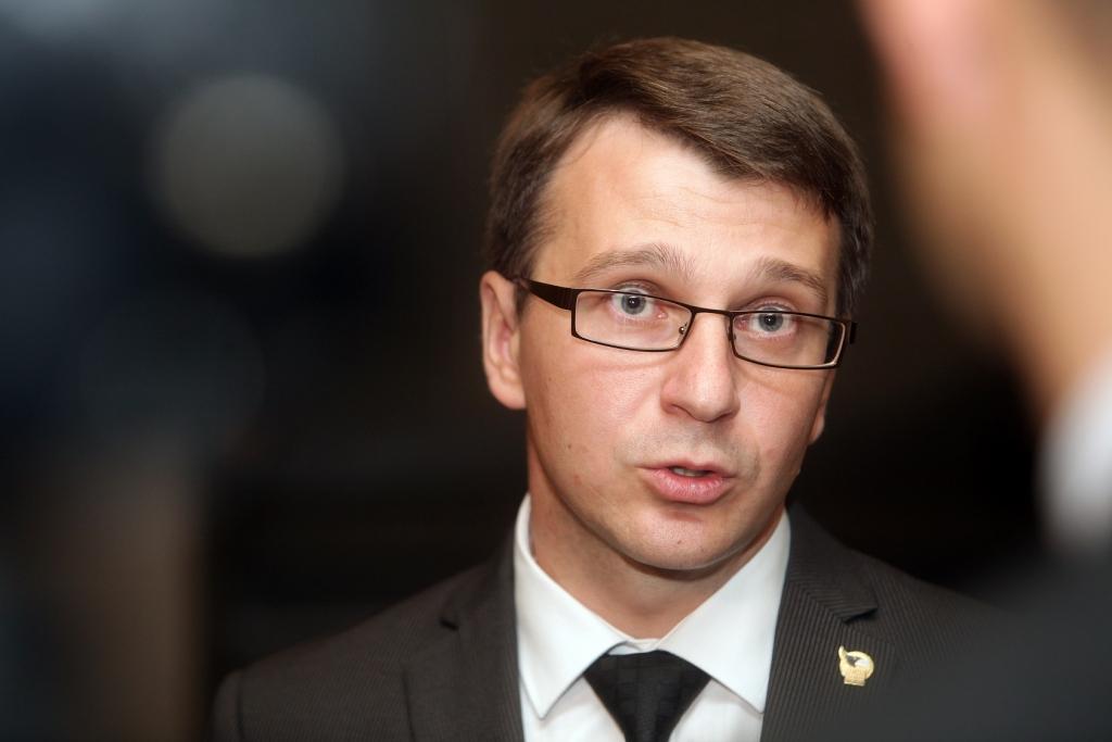 Streļčenoks dod mājienus, ka Strīķei amats jāpamet