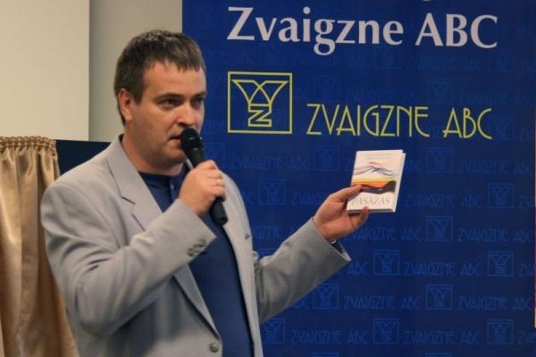 Bibliotēkā viesosies žurnālists, kultūras raidījumu vadītājs Arno Jundze
