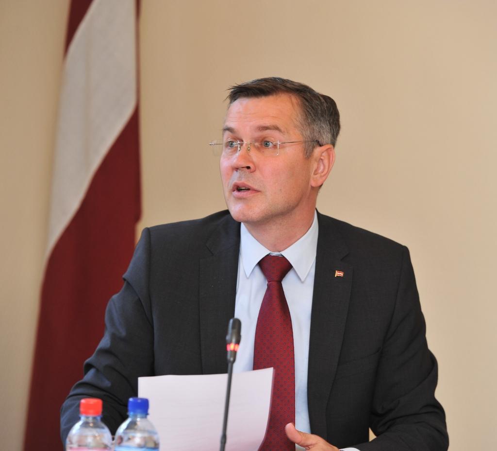 Rosina KNAB pārraudzību uzticēt ģenerālprokuroram