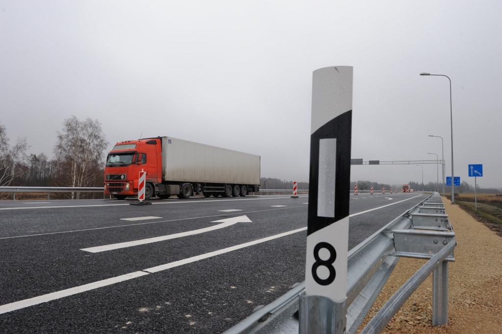 Pirmais negadījums uz jaunā ceļa Tīnūži-Koknese
