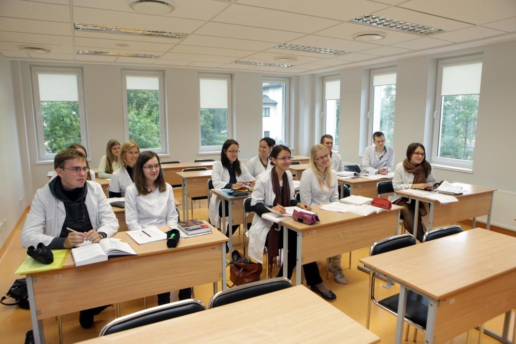 Studenti neatbalsta finansējuma palielināšanu eksaktajām zinātnēm uz sociālo zinātņu rēķina