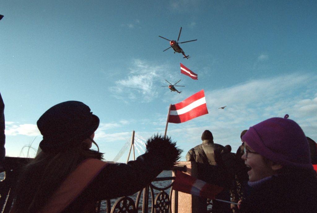 FOTO: Šī gadsimta 18.novembra svinību mirkļi