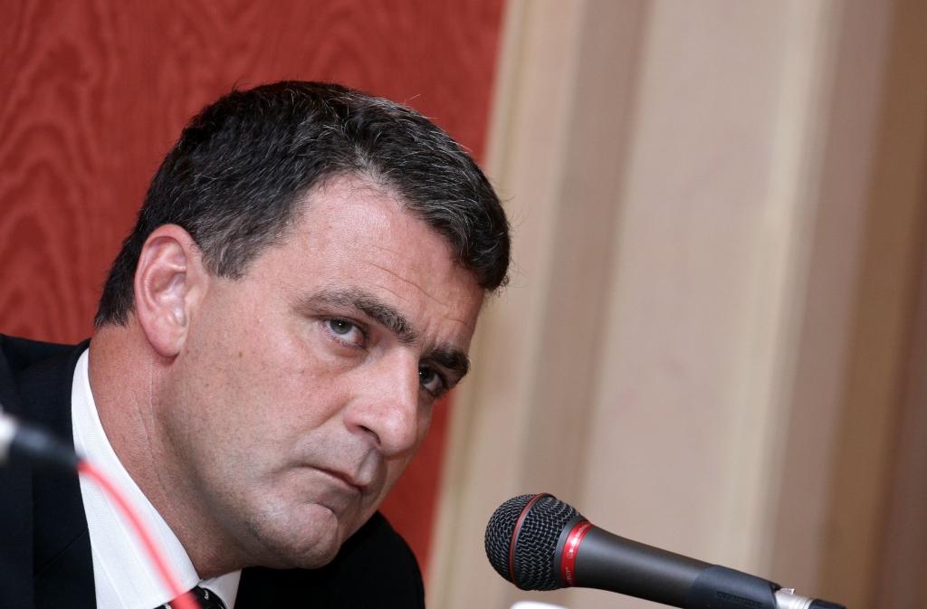 Papildināts - Mirskis: Rīgas domē konfiscē un pielabo Zolitūdes Maximas būvniecības dokumentus