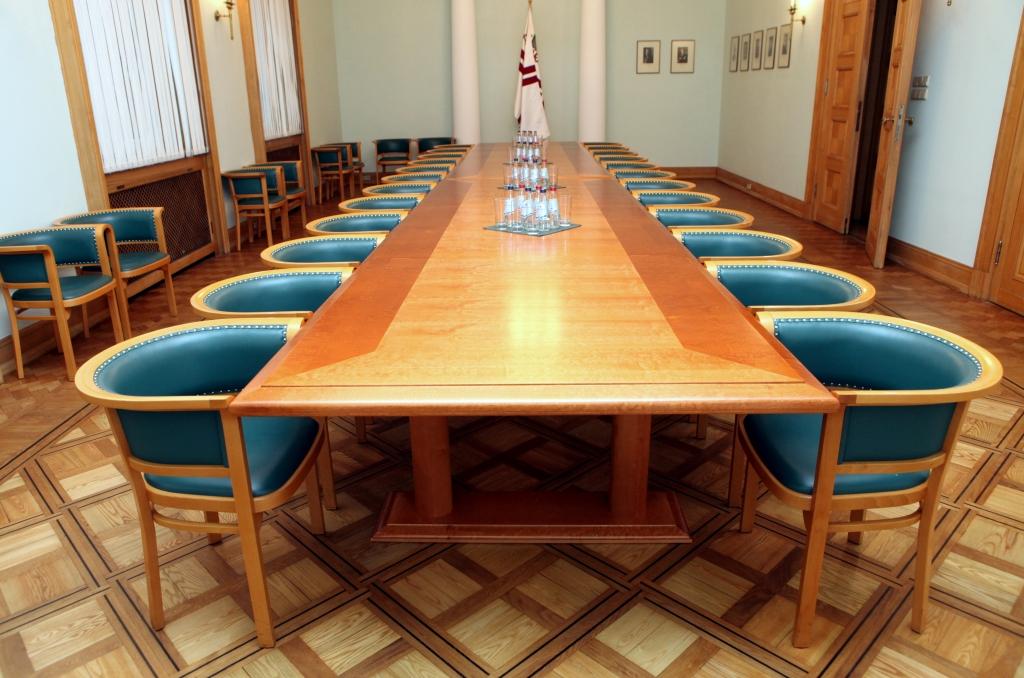 Par Maxima traģēdiju politisko atbildību nesteidz uzņemties