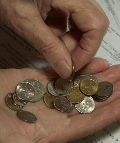 Pensijas un pabalstus izmaksās eiro
