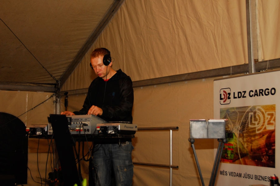 Kantes krogā - DJ Ralfs un latviešu karaoke