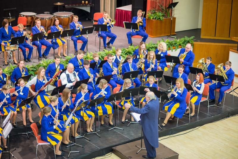 Piedalās starptautiskā festivālā Čehijā