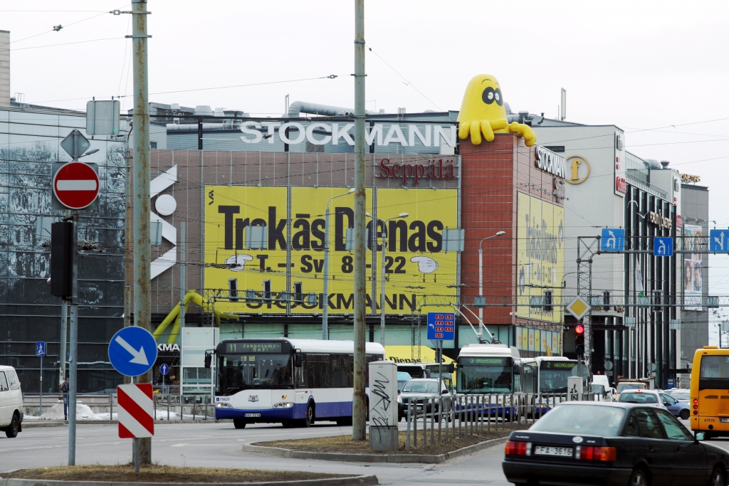 Stockmann: Salīdzināt vienas preces cenu Igaunijā un Latvijā ir nekorekti