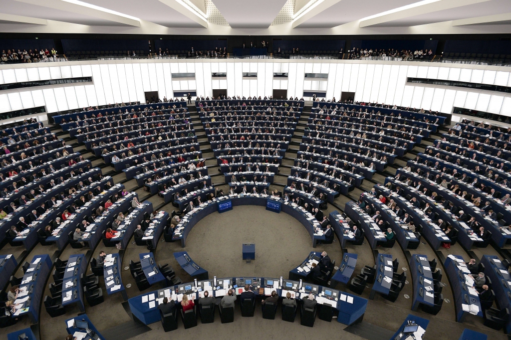 Sākas priekšvēlēšanu aģitācijas ierobežojumi pirms EP vēlēšanām