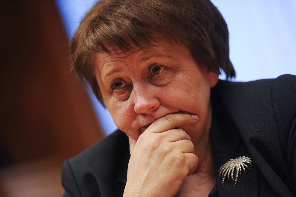 Straujuma: Iespējams, daļu valsts pārvaldes darbinieku vajag atlaist