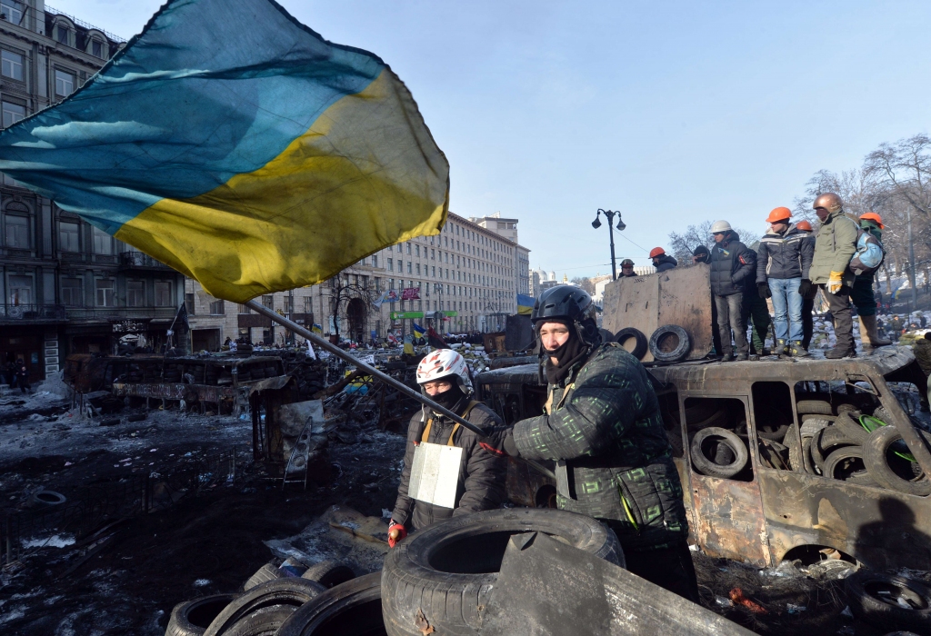 Ukrainas parlaments atceļ protestus ierobežojošos likumus
