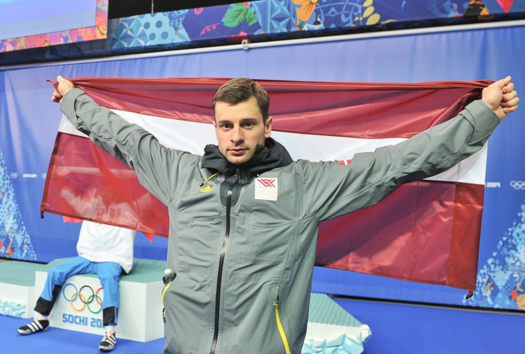 M.Dukuram medaļu pasniegs šovakar, skeletonisti mājās atgriezīsies pirmdien