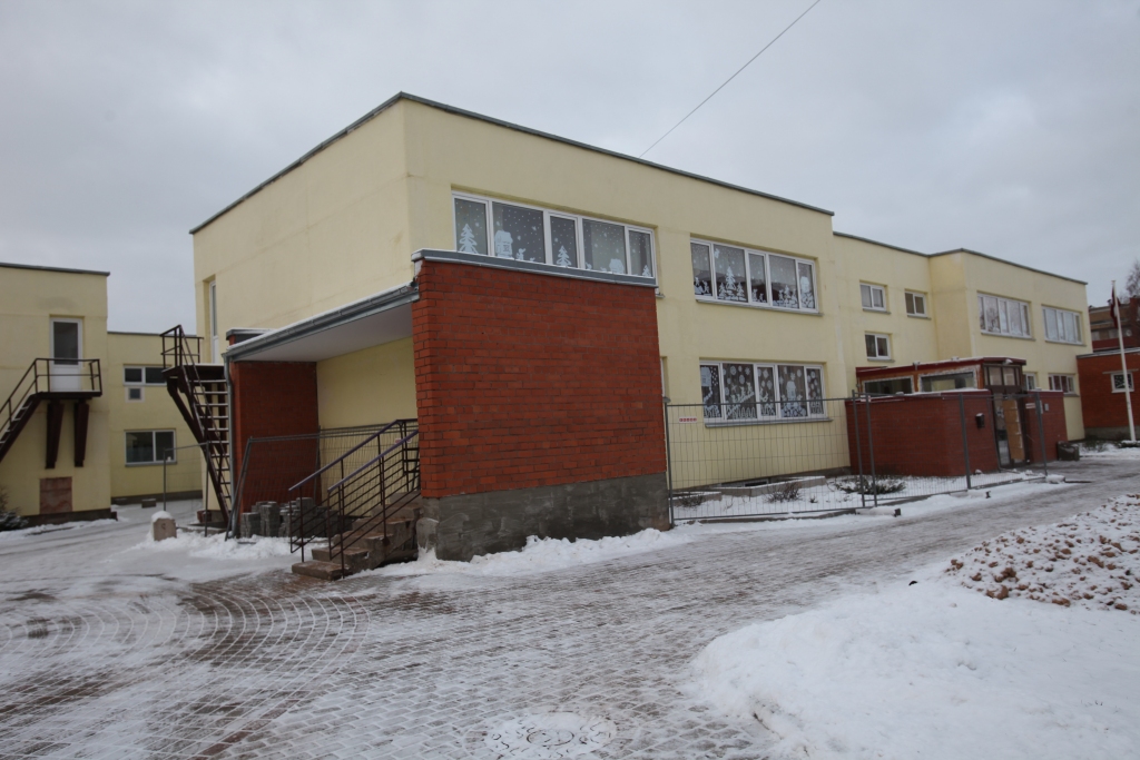"Auseklītī” mainīs apkures sistēmu un uzstādīs saules kolektorus