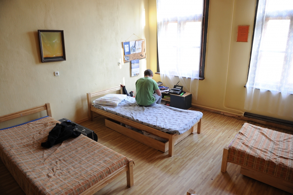 Nepilngadīgo narkomānu rehabilitācija - starp lētumu un atkarības bezdibeni