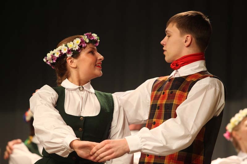 Danču naktī Tirzā dejo arī igauņi