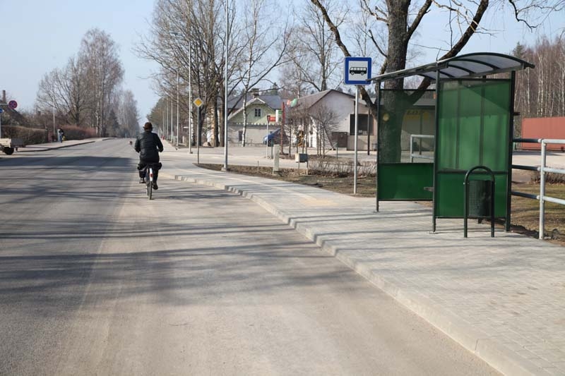Izveido pieturvietas vēl neesošam satiksmes autobusam